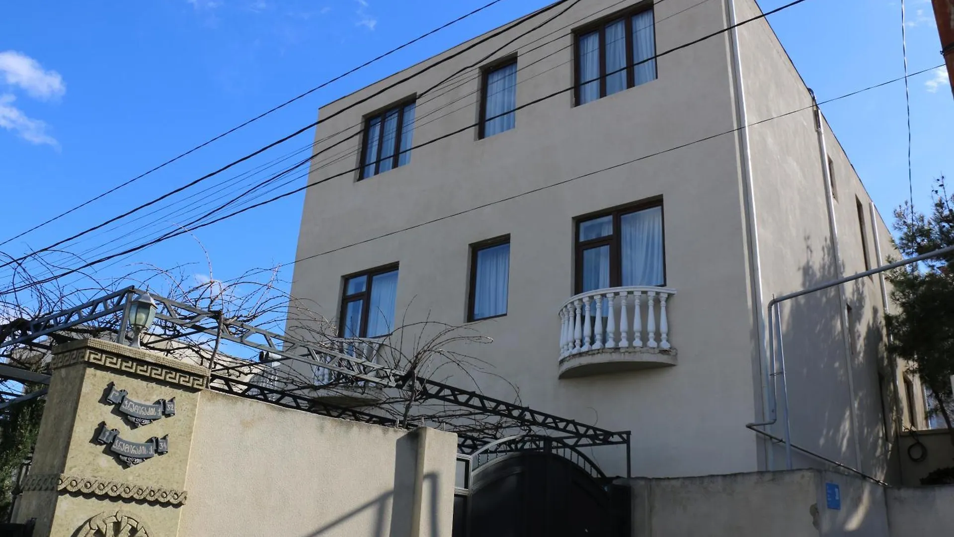 Отель Konstantine'S Wine Cellar In Tbilisi Free Wine & Chacha 0*,  Грузия