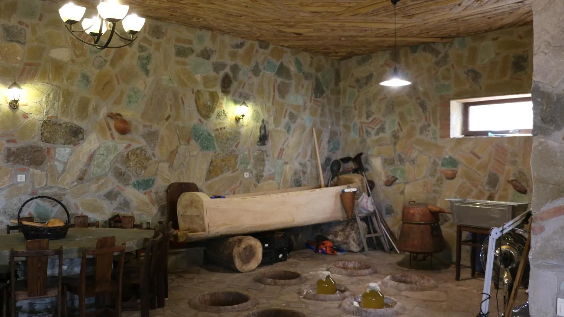 Отель Konstantine'S Wine Cellar In Tbilisi Free Wine & Chacha 0*,