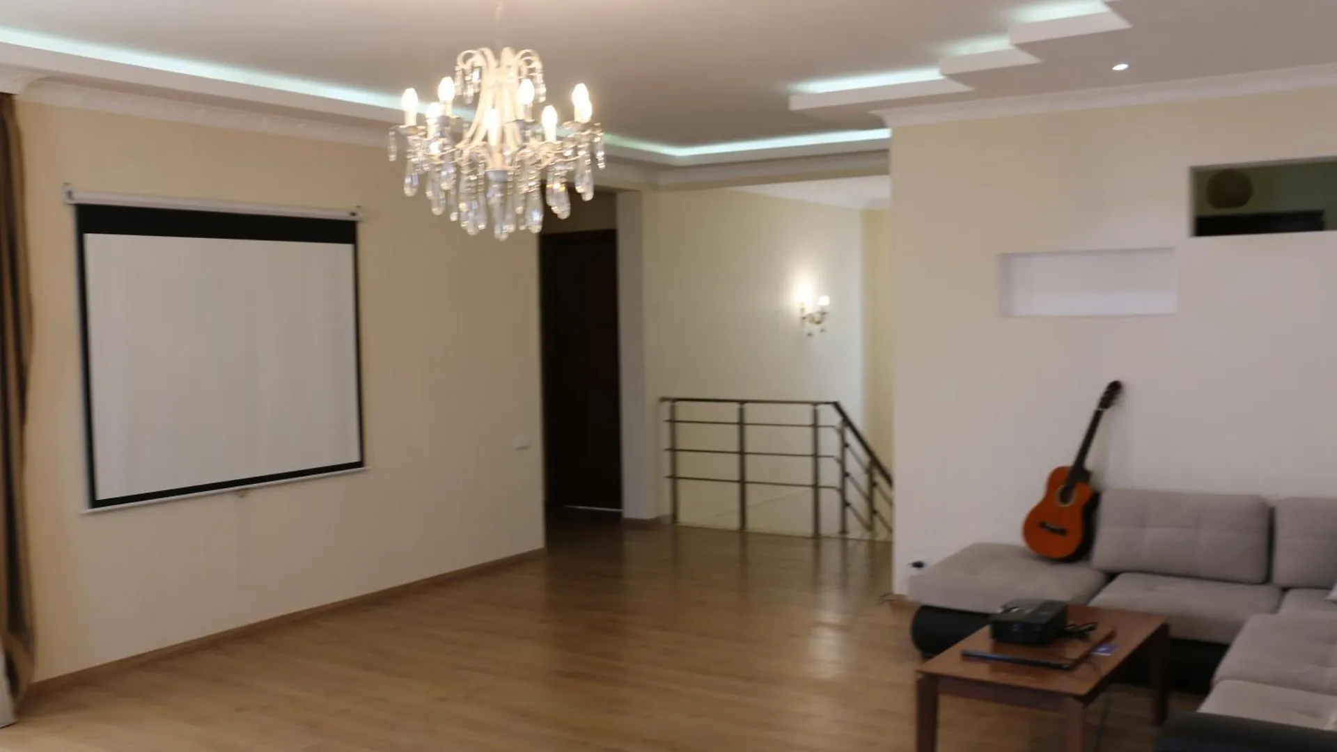 Konstantine'S Wine Cellar In Tbilisi Free Wine & Chacha Ξενοδοχείο Πανσιόν