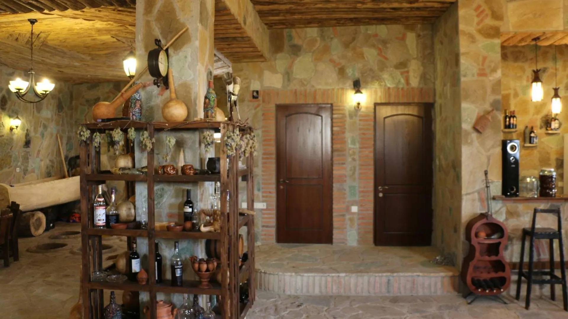 Πανσιόν Konstantine'S Wine Cellar In Tbilisi Free Wine & Chacha Ξενοδοχείο